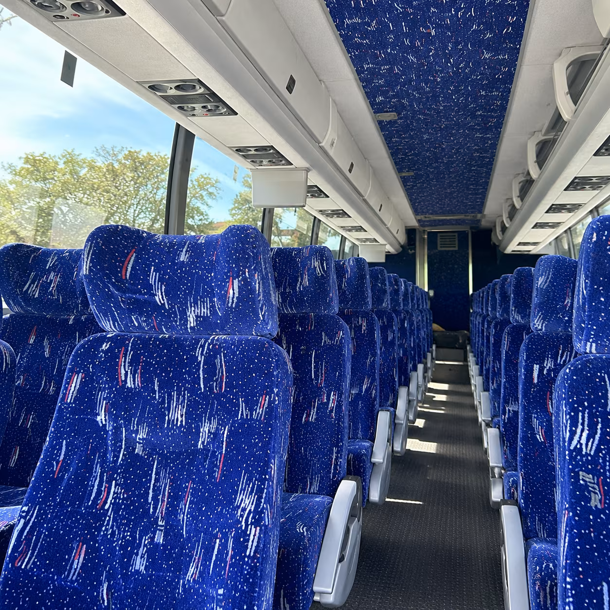 ontario charter bus rentals for ontario church groups