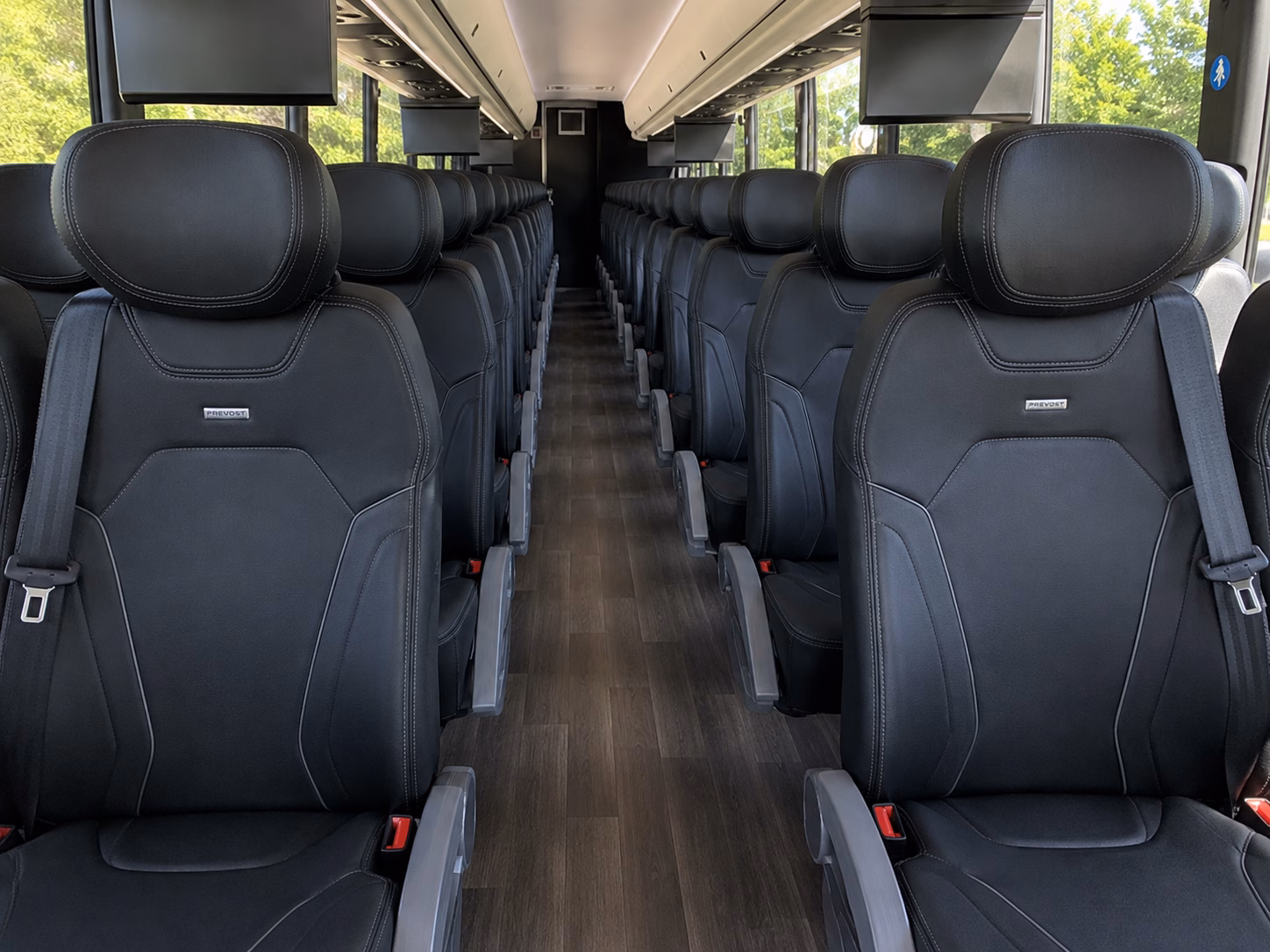 ontario comfortable charter buses for government military personnel