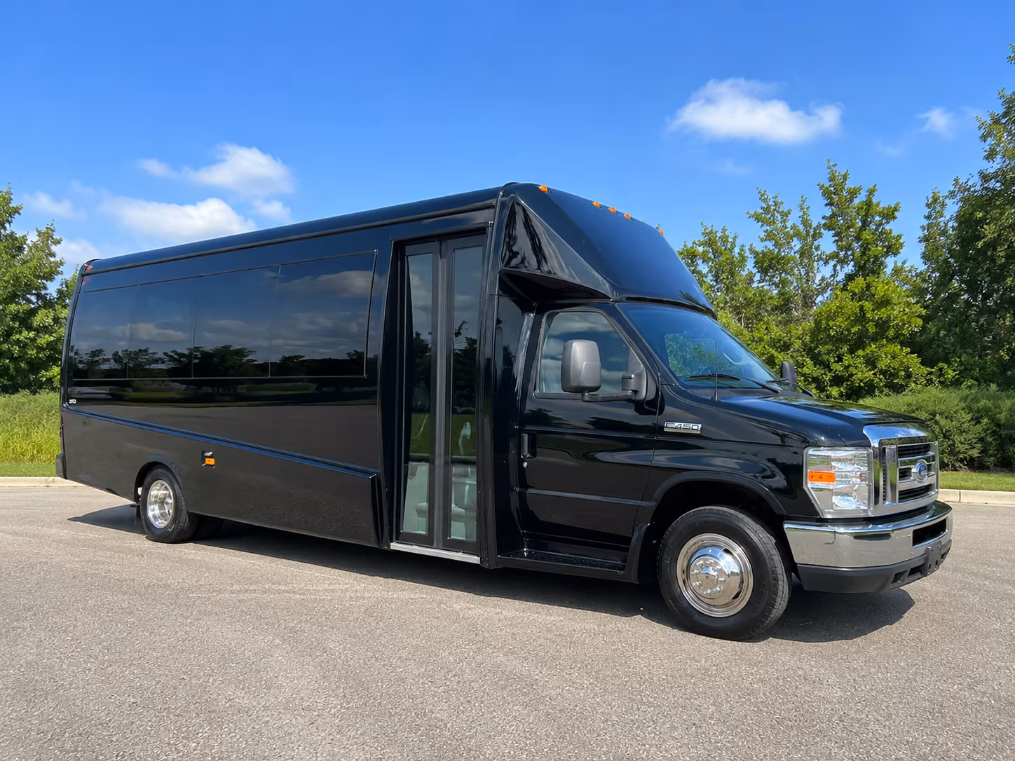 palmdale bus rentals