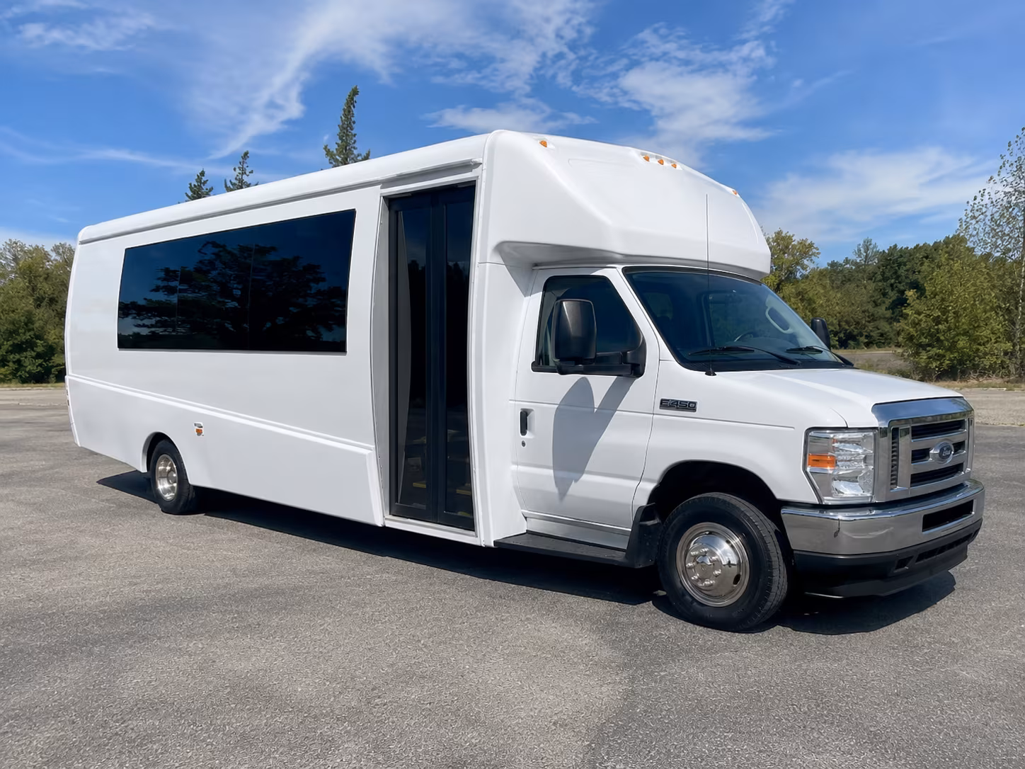 party buses for prom night in the high desert ride in style from hesperia to your venue