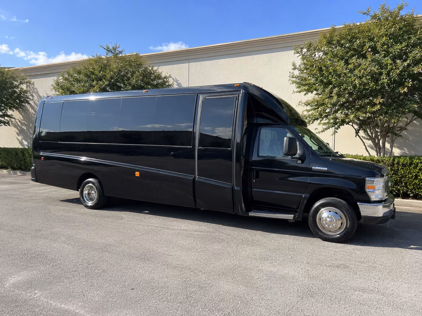 yaamava resort casino hesperia party bus rental